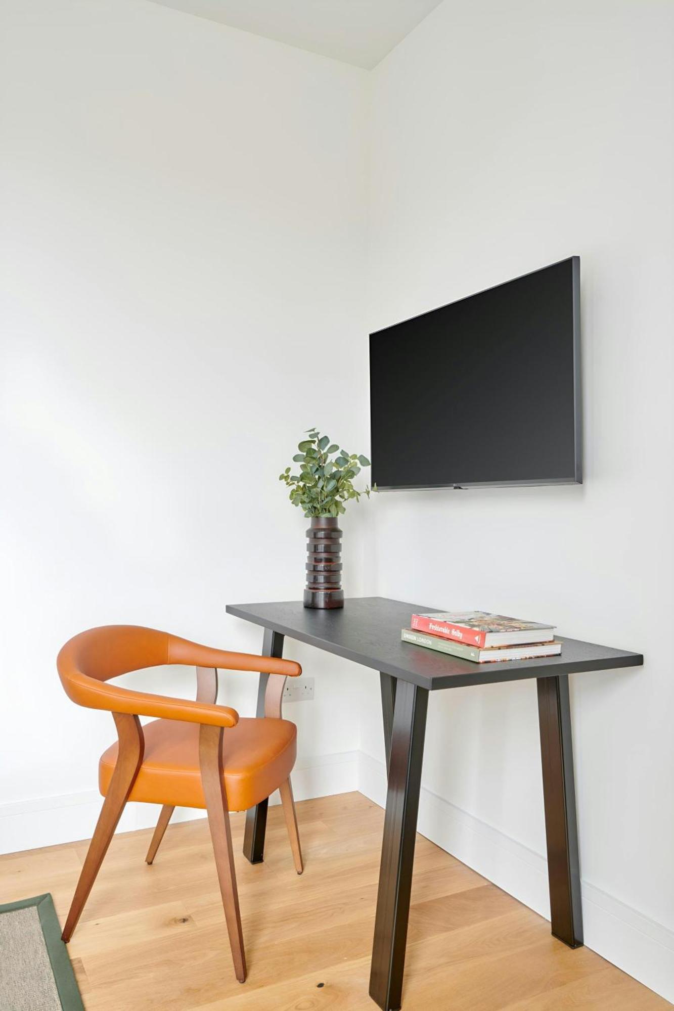 The Prince, Sonder Hotel By Marriott Bonvoy 3* London